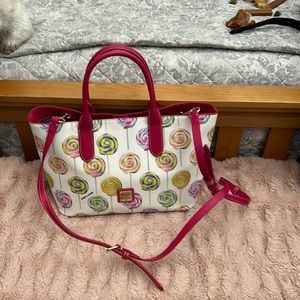 Dooney Bourke